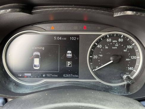Used 2024 Nissan Versa SV FWD image 14