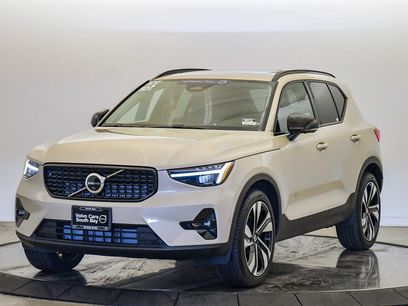 Certified 2025 Volvo XC40 B5 Ultra w/ Climate Package