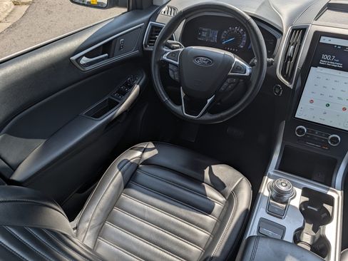 Used 2024 Ford Edge SEL AWD/4WD image 9