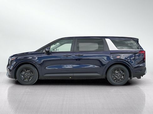New 2026 Kia Carnival FWD image 4