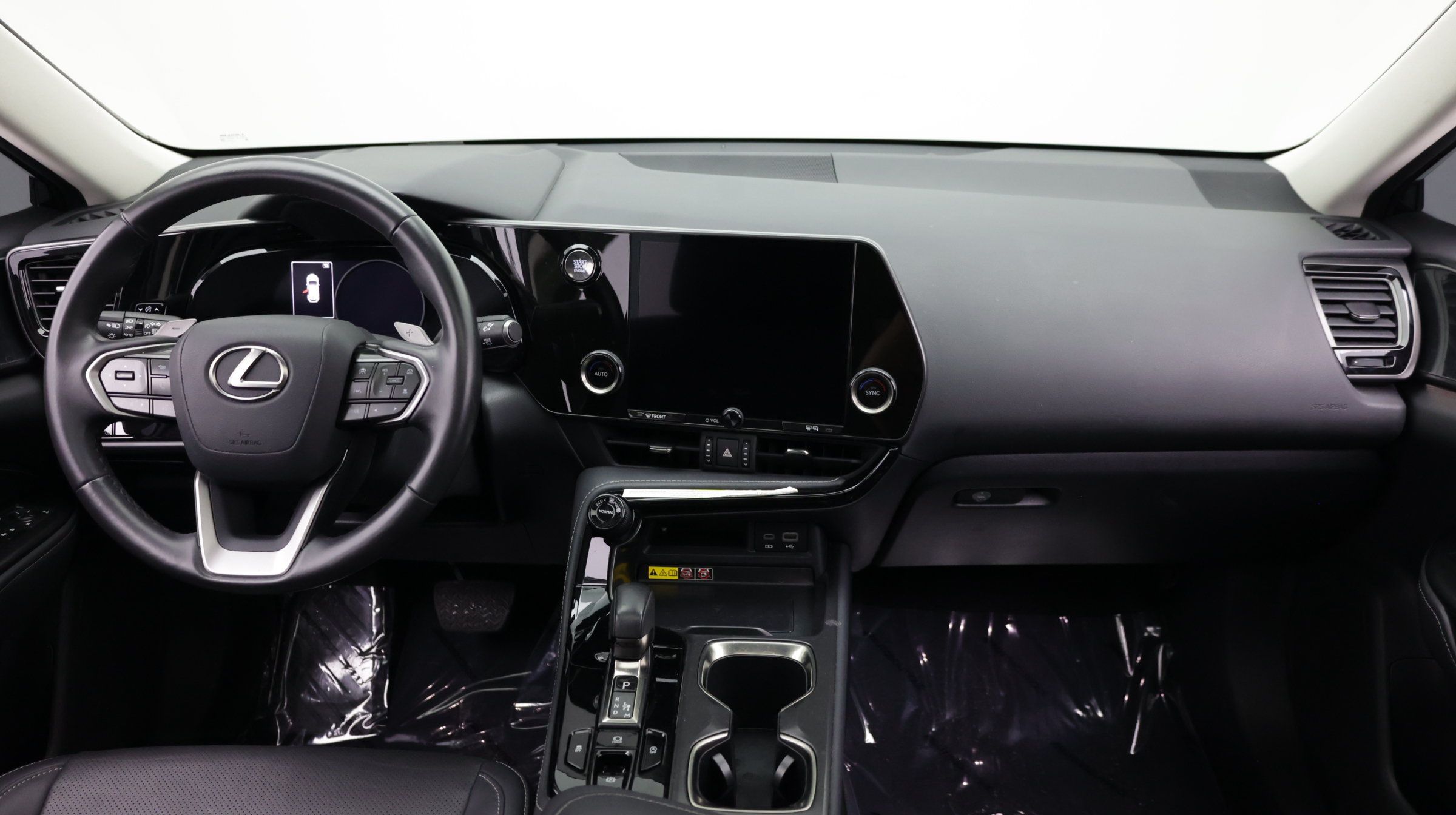 Used 2025 Lexus NX 250 FWD w/ Towing Package (2000 Lbs) image 35