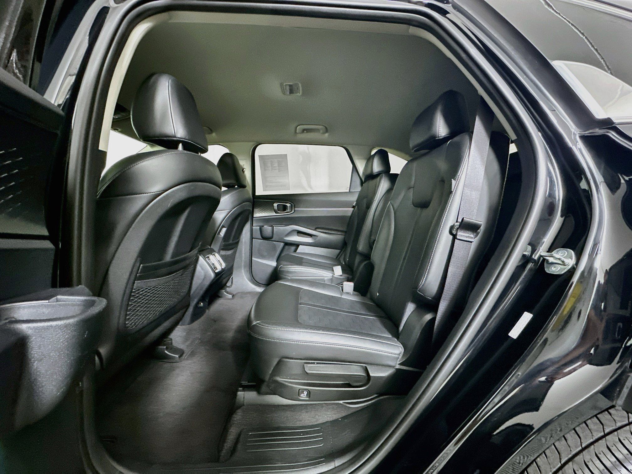 Used 2025 Kia Sorento EX FWD image 29
