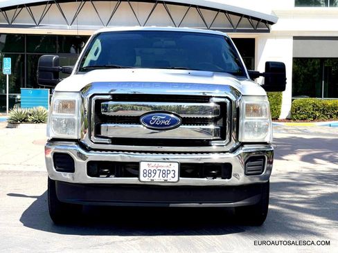 Used 2014 Ford F250 XLT w/ Camper Package image 2
