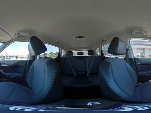 Used 2025 Kia Seltos S image 48