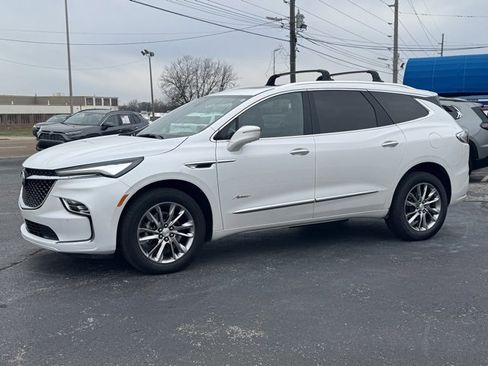 Used 2022 Buick Enclave Avenir w/ Avenir Technology Package image 3