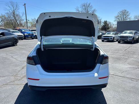 Used 2024 Honda Accord EX image 17