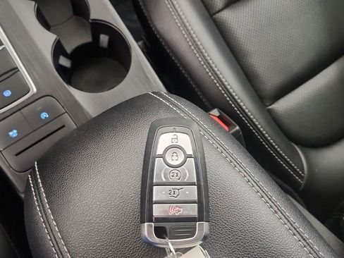 Used 2022 Ford Escape SEL w/ Technology Package image 23