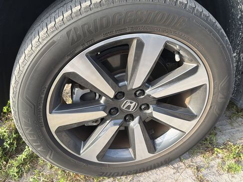 Used 2023 Honda Pilot Elite image 5