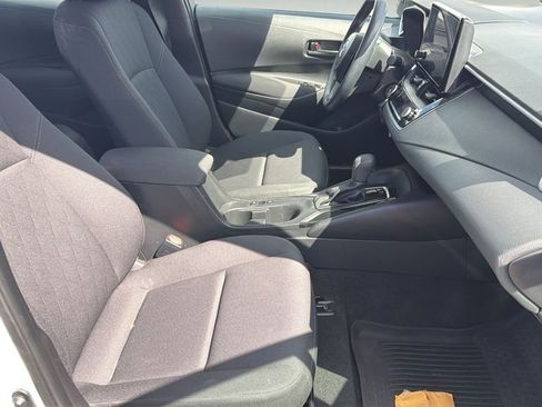 Used 2025 Toyota Corolla LE FWD image 10