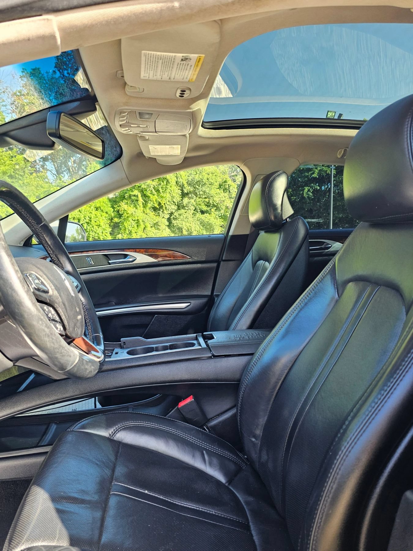 Used 2016 Lincoln MKZ w/ Equipment Group 300A Reserve FWD image 9