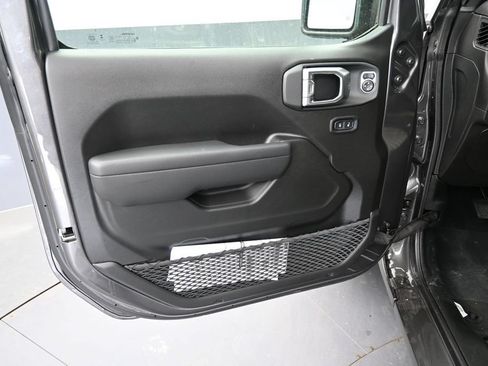 New 2026 Jeep Gladiator Sport AWD/4WD image 13