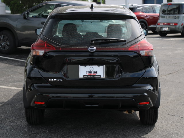 Certified 2025 Nissan Kicks Play S FWD image 8