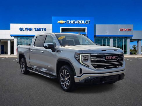 Used 2022 GMC Sierra 1500 SLT w/ SLT Premium Plus Package AWD/4WD image 5