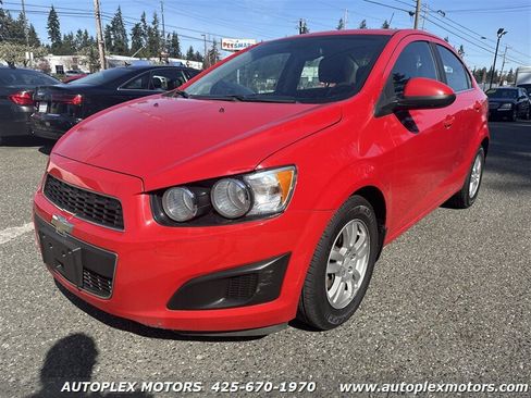 Used 2012 Chevrolet Sonic LT image 3