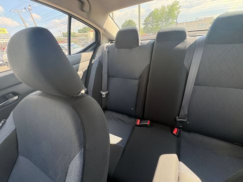 Used 2025 Nissan Versa SV FWD image 37