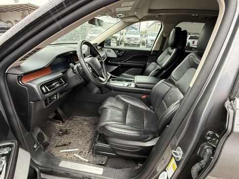 Used 2023 Lincoln Aviator Reserve w/ Equipment Group 201A image 12