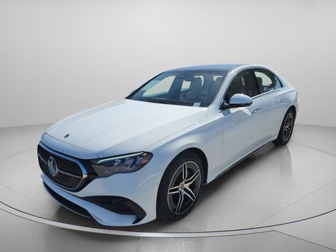 New 2026 Mercedes-Benz E 350 Sedan image 2