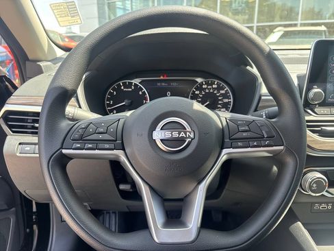 New 2026 Nissan Altima 2.5 SV AWD/4WD image 12
