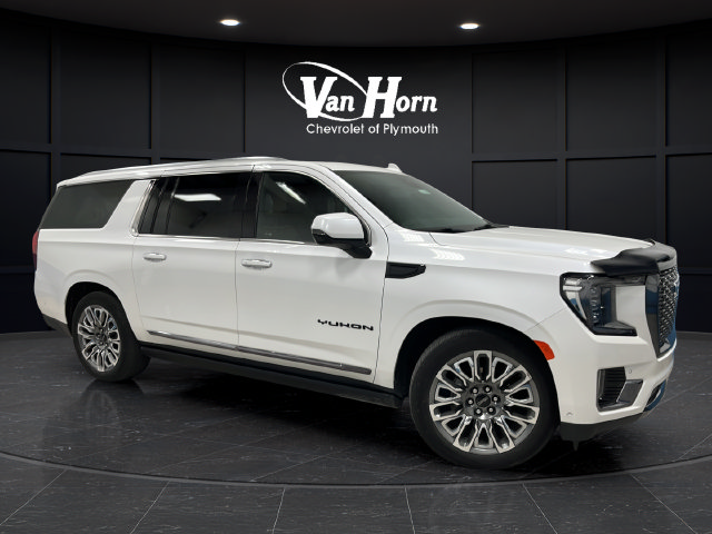 Used 2024 GMC Yukon XL Denali Ultimate AWD/4WD image 1