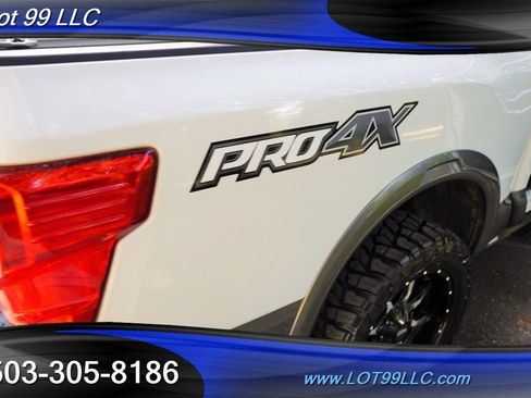 Used 2019 Nissan Titan PRO-4X w/ Pro-4x Convenience Package AWD/4WD image 37