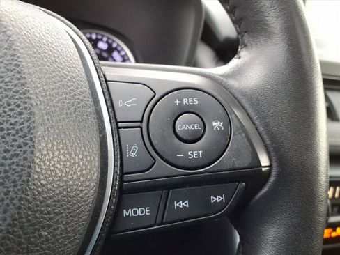 Used 2019 Toyota RAV4 XLE image 16