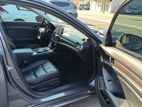 Used 2022 Honda Accord EX-L image 25