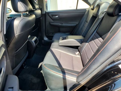 Used 2016 Toyota Camry SE FWD image 27