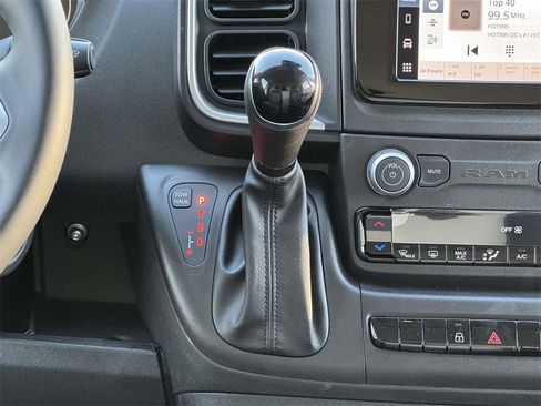 New 2026 RAM ProMaster 2500 w/ Quick Order Package 22G SLT image 23