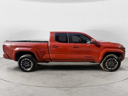 Certified 2025 Toyota Tacoma TRD Sport w/ TRD Sport Upgrade Package AWD/4WD image 6
