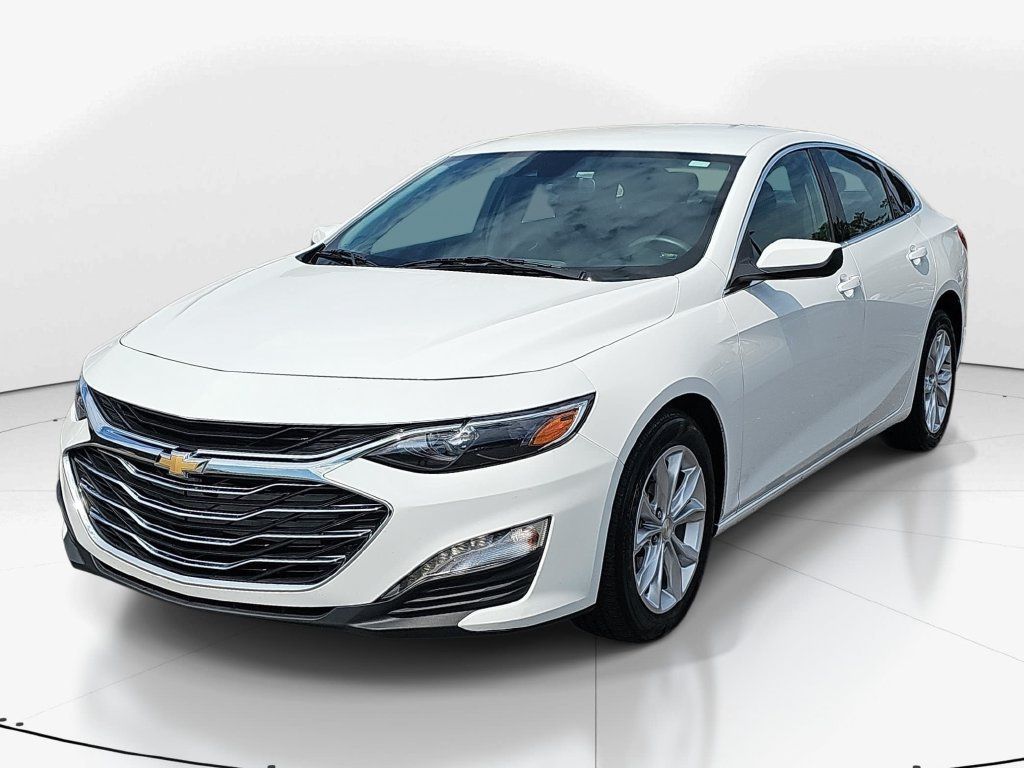 Used 2025 Chevrolet Malibu LT FWD image 11
