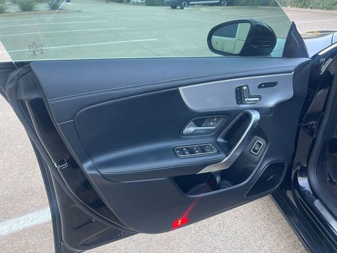 Used 2021 Mercedes-Benz CLA 250 w/ Premium Package image 13