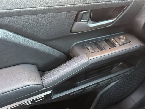 New 2025 Toyota Tacoma TRD Off-Road image 18