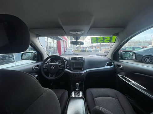 Used 2013 Dodge Journey SXT w/ Flexible Seating Group image 21