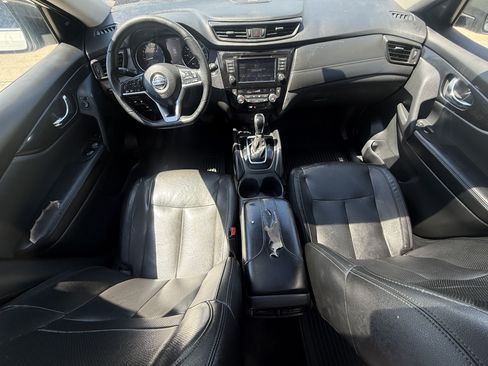 Used 2020 Nissan Rogue SL w/ Premium Package FWD image 11