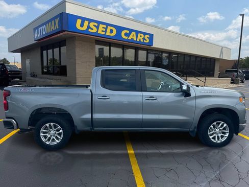 Used 2024 Chevrolet Silverado 1500 LT AWD/4WD image 2