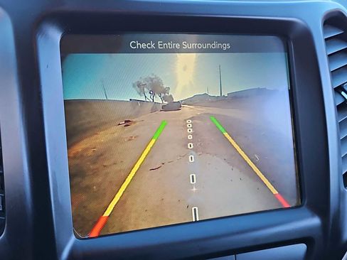 Used 2017 Jeep Cherokee Latitude image 30