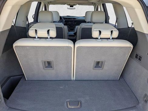 Used 2021 Cadillac XT6 Premium Luxury image 6