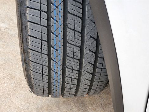 New 2026 Acura MDX Base image 11