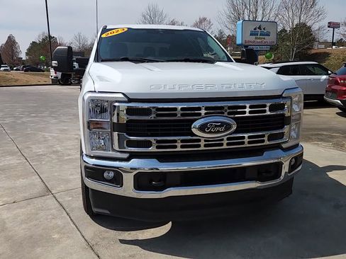 Used 2023 Ford F250 XLT image 7