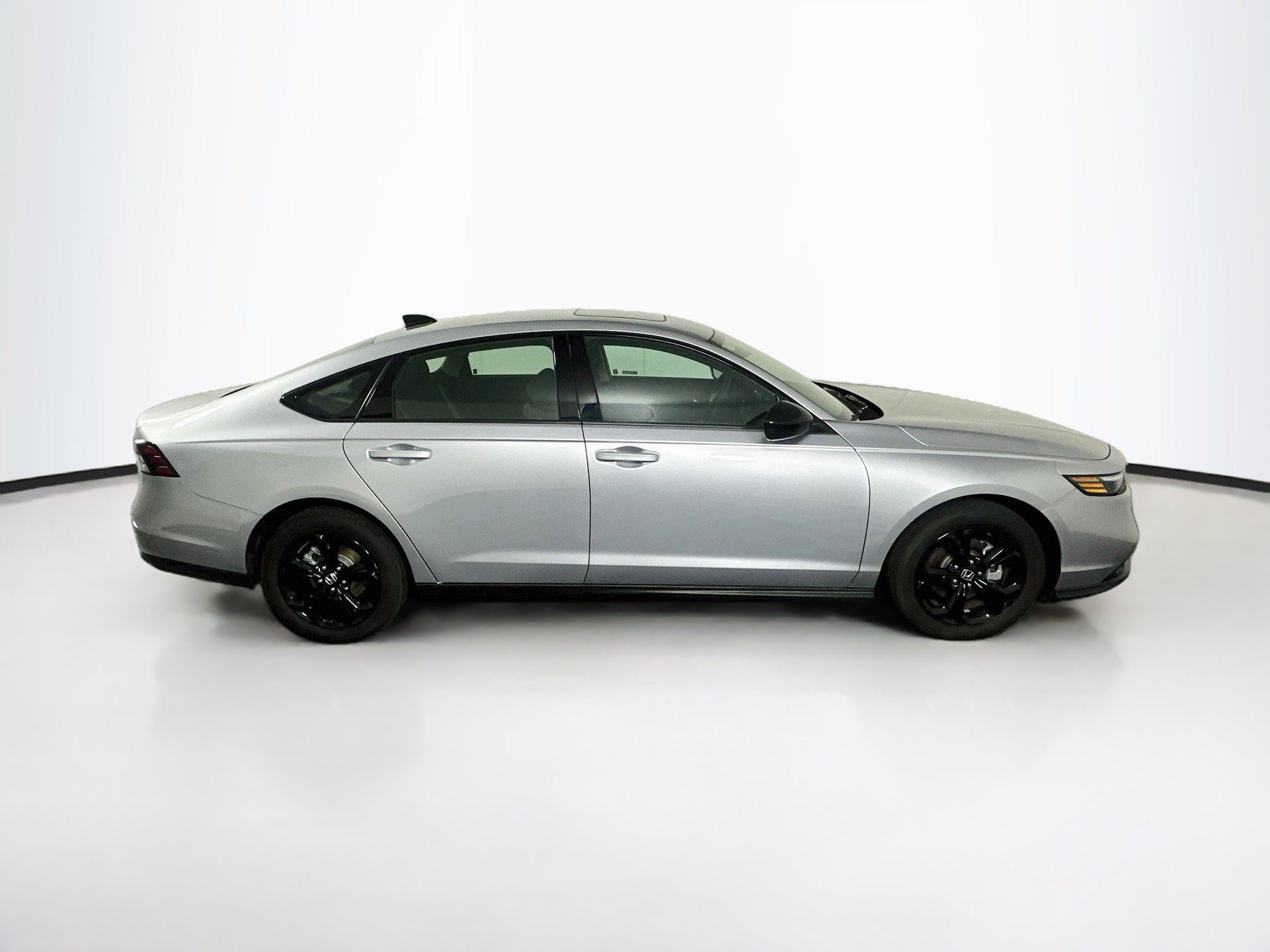 Used 2025 Honda Accord SE image 10