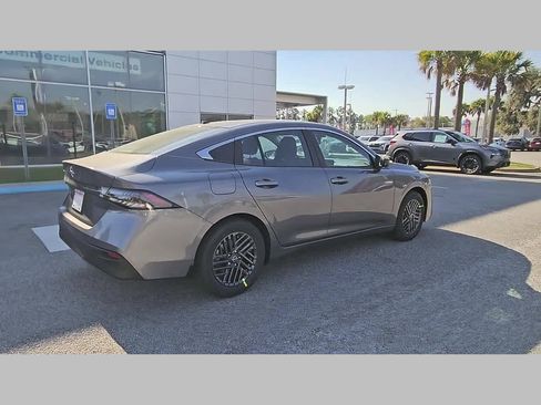New 2026 Nissan Sentra SV FWD image 33