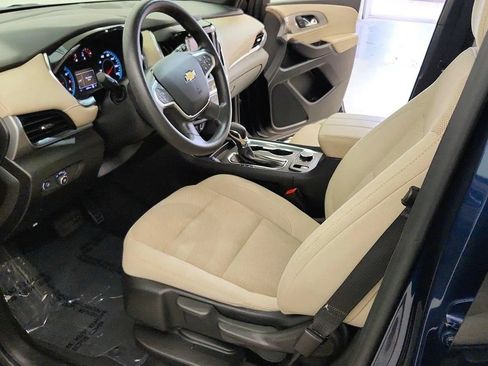 Used 2023 Chevrolet Traverse LS FWD image 14