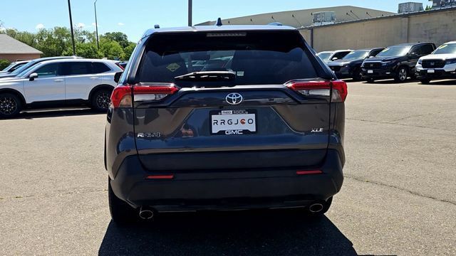 Used 2021 Toyota RAV4 XLE w/ Convenience Package FWD image 7