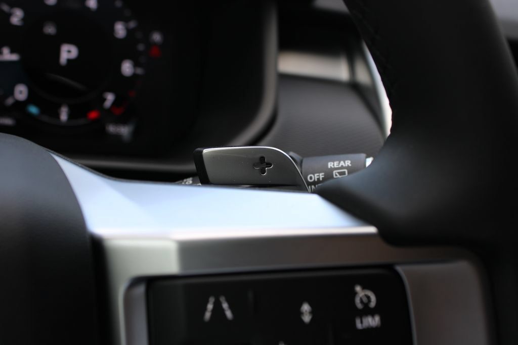 New 2026 Land Rover Discovery Dynamic SE AWD/4WD image 24