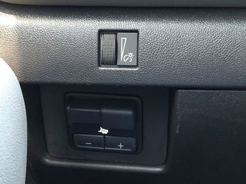 Used 2024 Chevrolet Colorado ZR2 w/ Technology Package AWD/4WD image 23