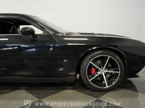 Used 2010 Dodge Challenger SRT8 w/ SRT Option Group II image 33