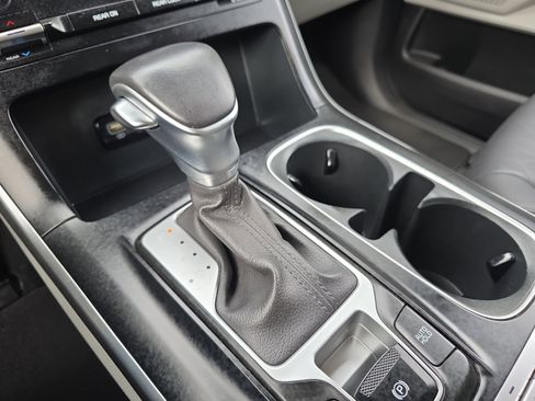 Certified 2024 Kia Carnival LX image 21