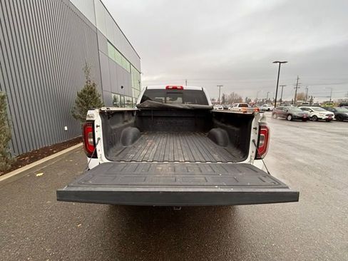 Used 2017 GMC Sierra 1500 Denali image 10