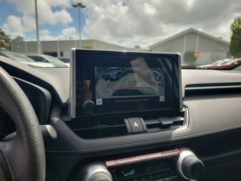 Used 2025 Toyota RAV4 LE image 20