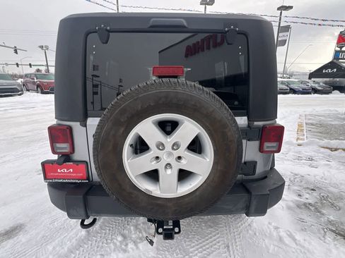 Used 2018 Jeep Wrangler Unlimited Sport S AWD/4WD image 27